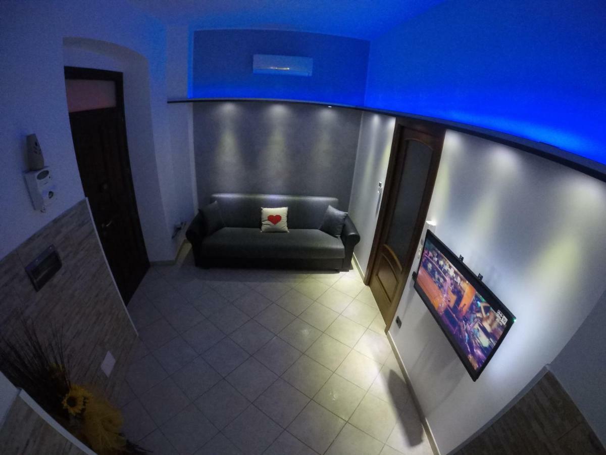 Frank House Apartment